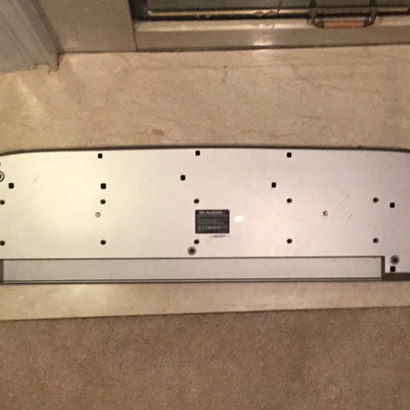 MIDI Keyboard controller - Picture 5 of 8